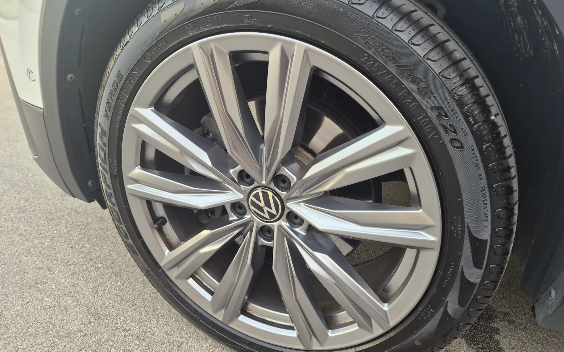 Zunanja slika - Volkswagen Tiguan - 4motion 2.0 TDI BMT Elegance DSG - 8