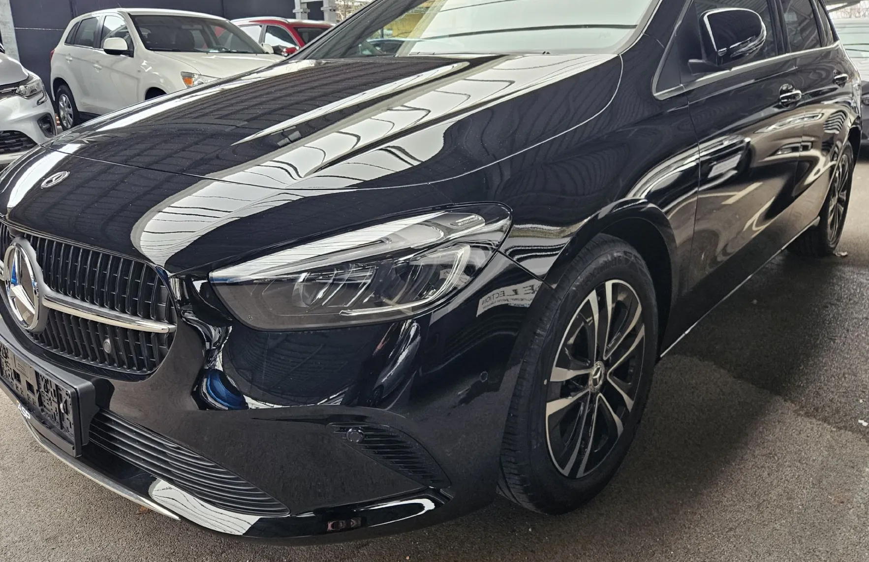 Zunanja slika - Mercedes-Benz B-Razred - B 200 DCT - 1