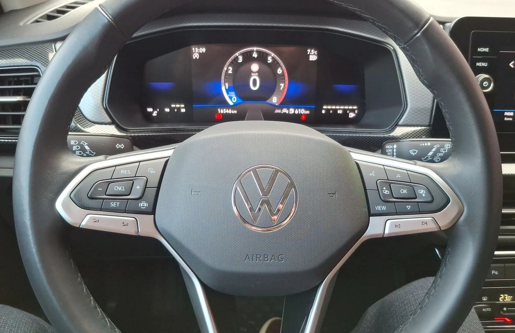 Zunanja slika - VW T-Cross - 1.0 TSI 4ALL 115KM - 8