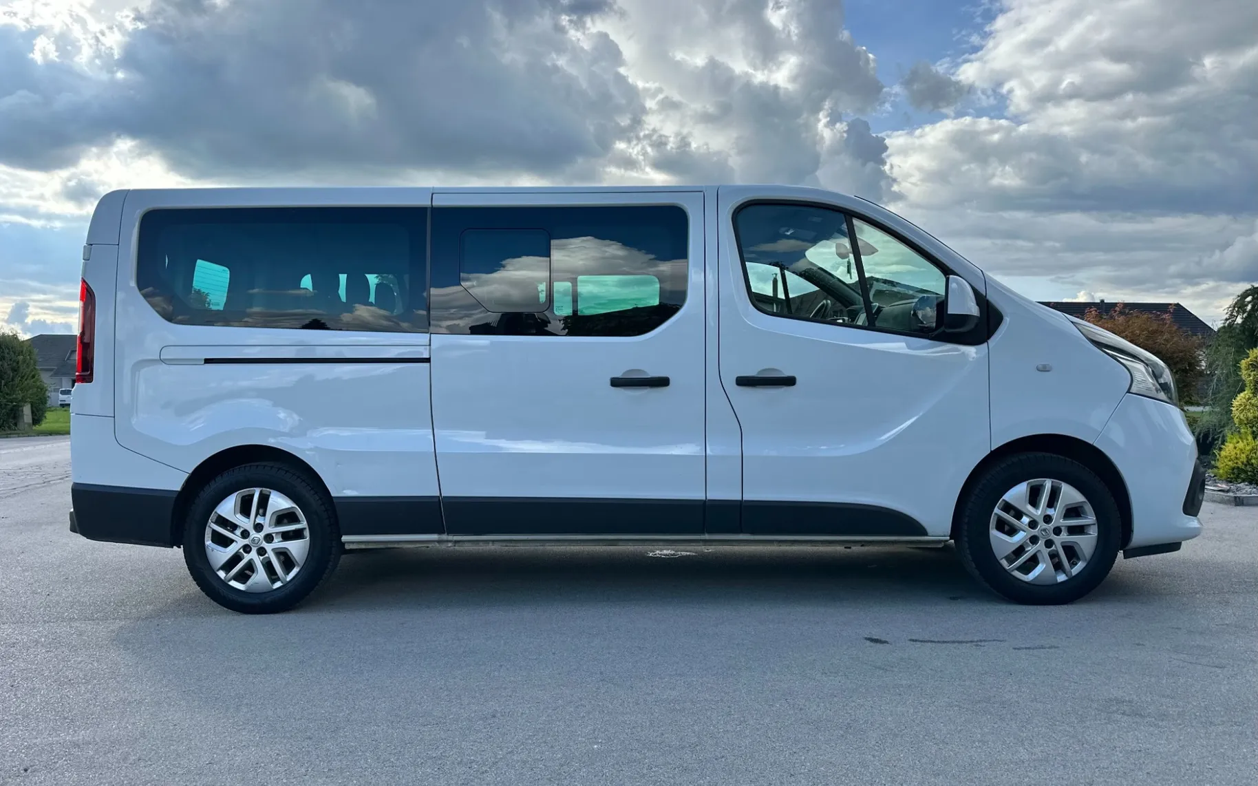 Zunanja slika - Renault Trafic - Furgon 1,6 dCi - 5