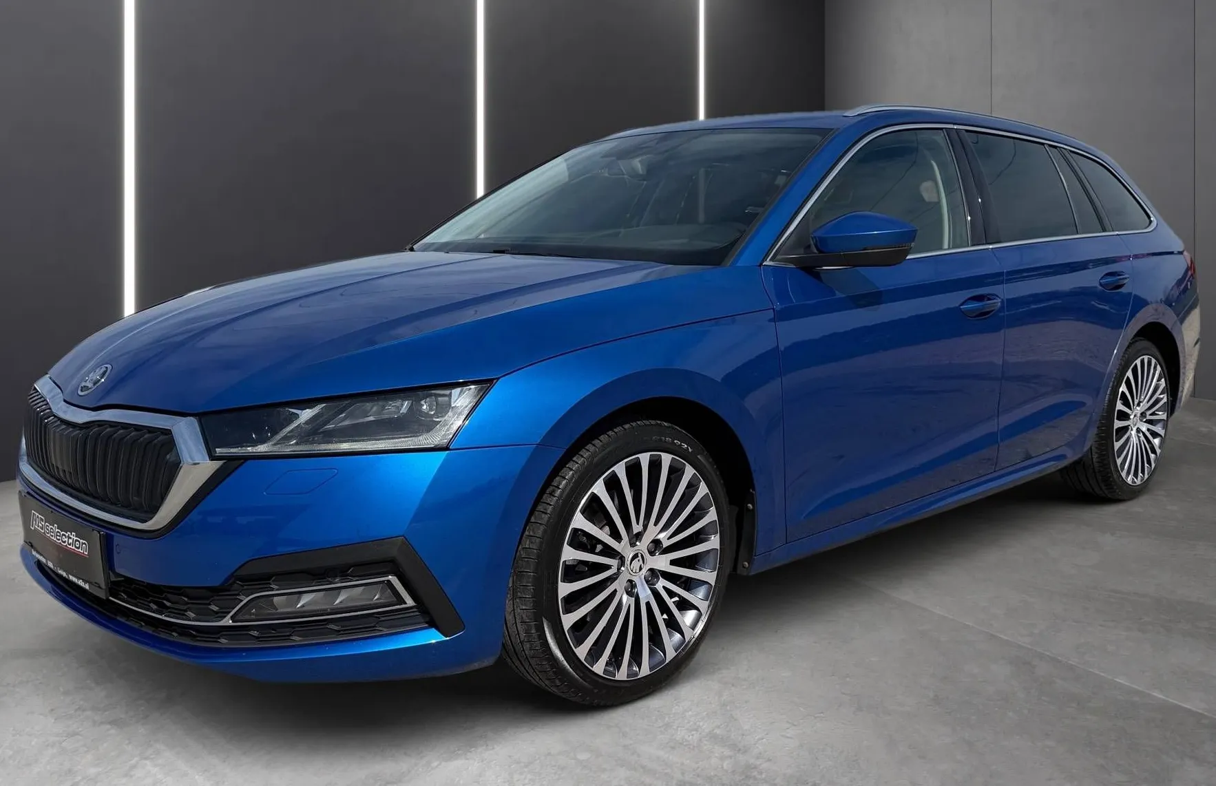 Zunanja slika - Škoda Octavia - 2.0 TDI Style DSG-Matrix-DCC-ACC-Vlečna kljuka - 1