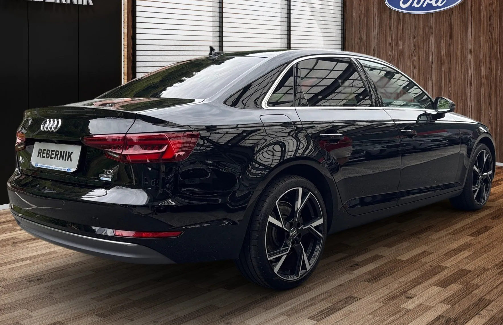 Zunanja slika - Audi A4 - SPORT QUATTRO S-TRONIC 2.0 TDI 190PS-ODLIČEN - 4