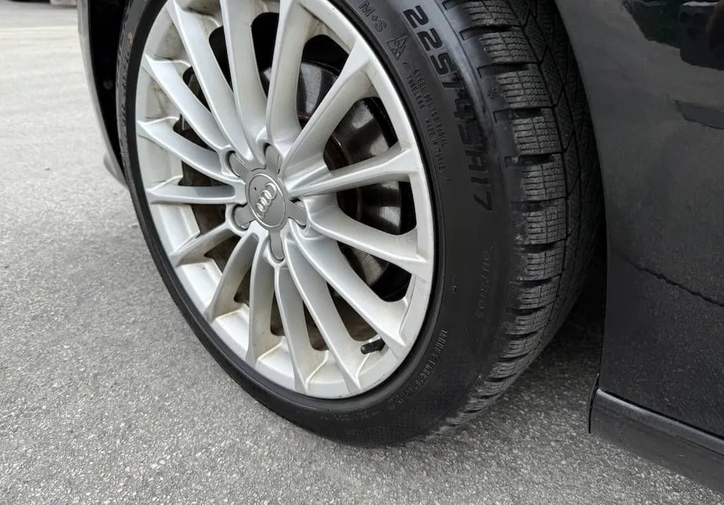 Notranja slika - Audi A3 - 1.6 TDI SPORT OPR.VELIK SERVIS NA KREDIT BREZ PO - 11