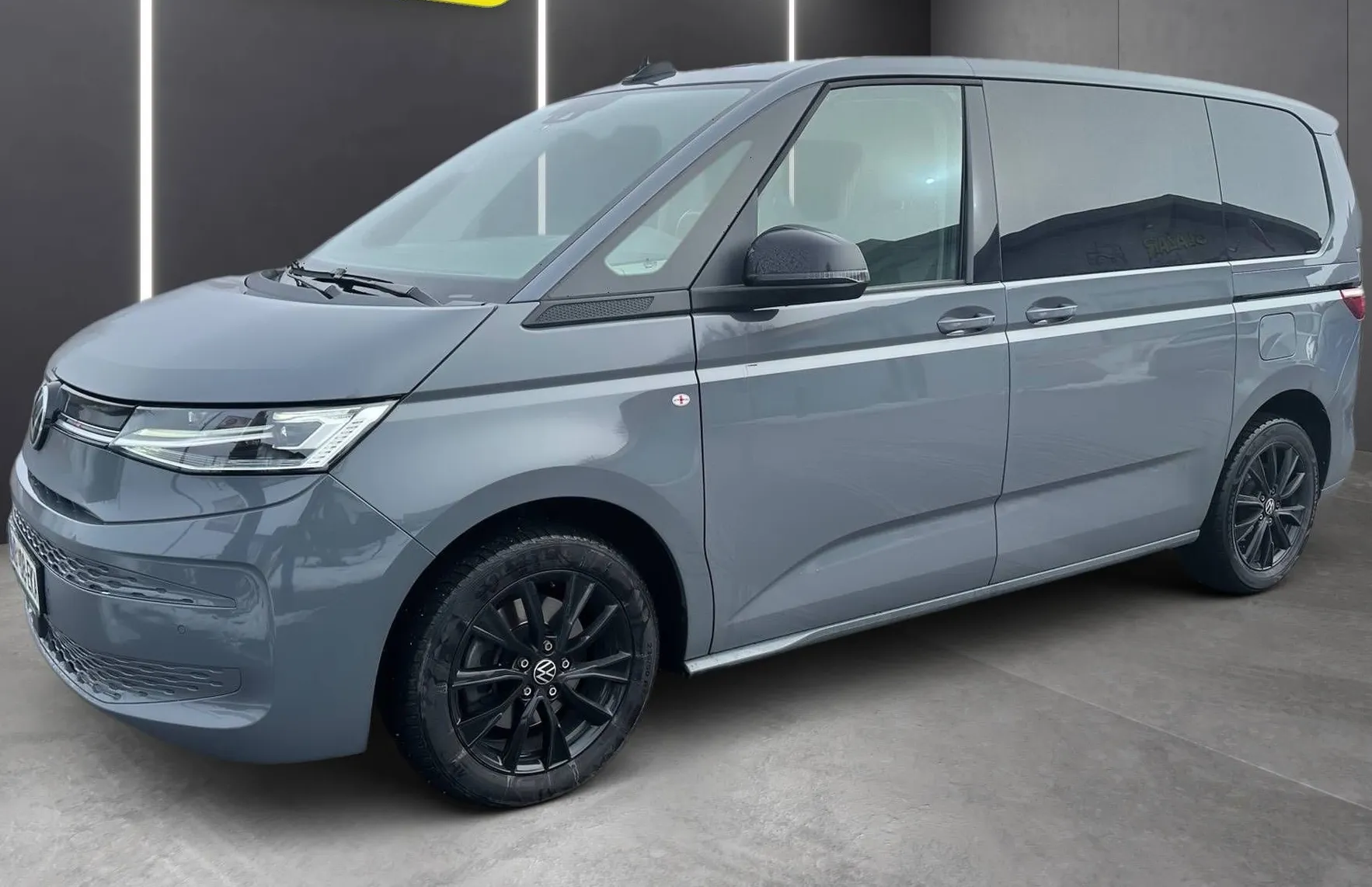 Zunanja slika - VW Multivan - 2.0 TDI AUT. FULL LED ACC LINE ASIST PDC NAVI - 3