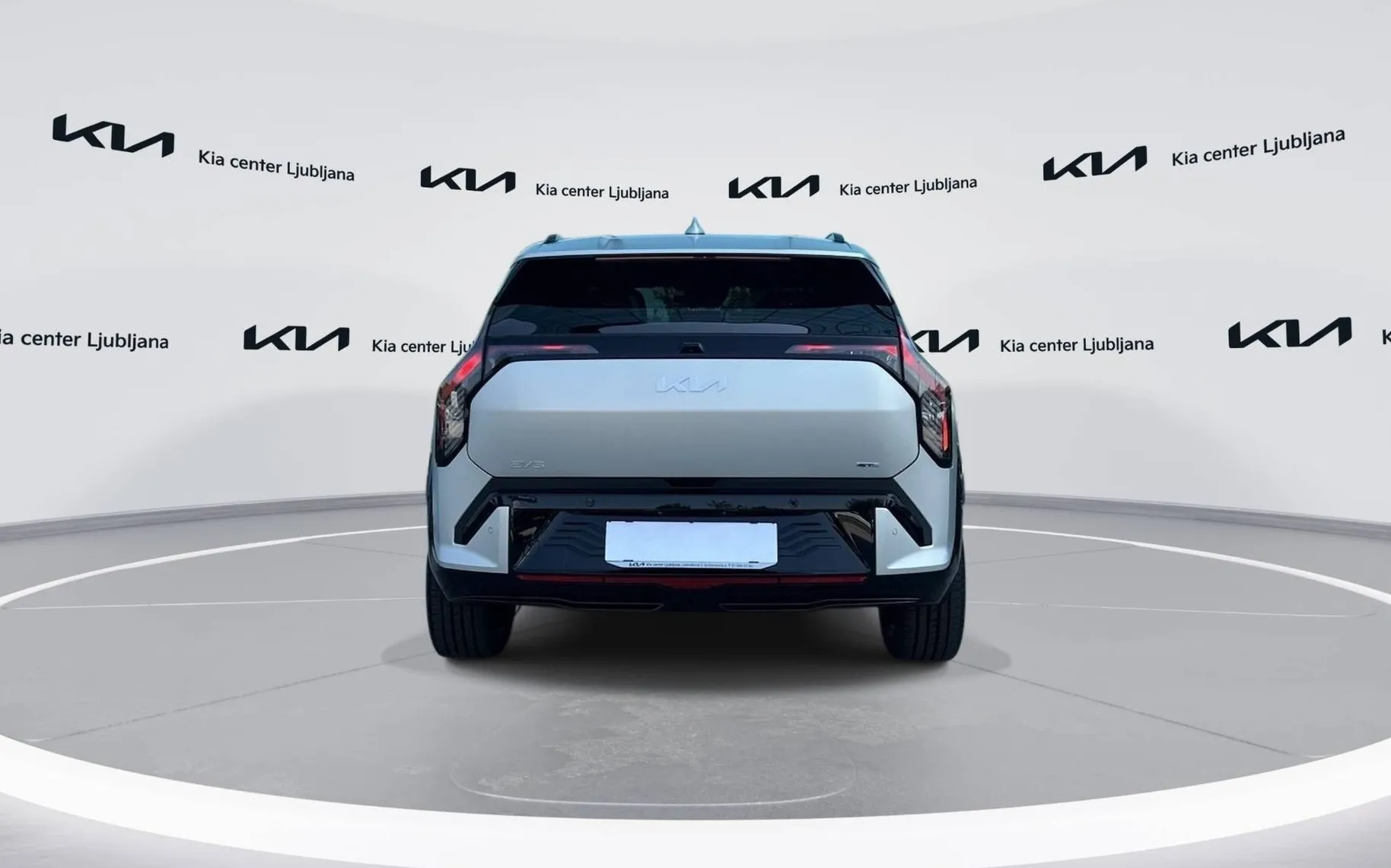 Zunanja slika - KIA EV3 - GT-Line 81.4 kWh baterija. doseg do 605km - 6
