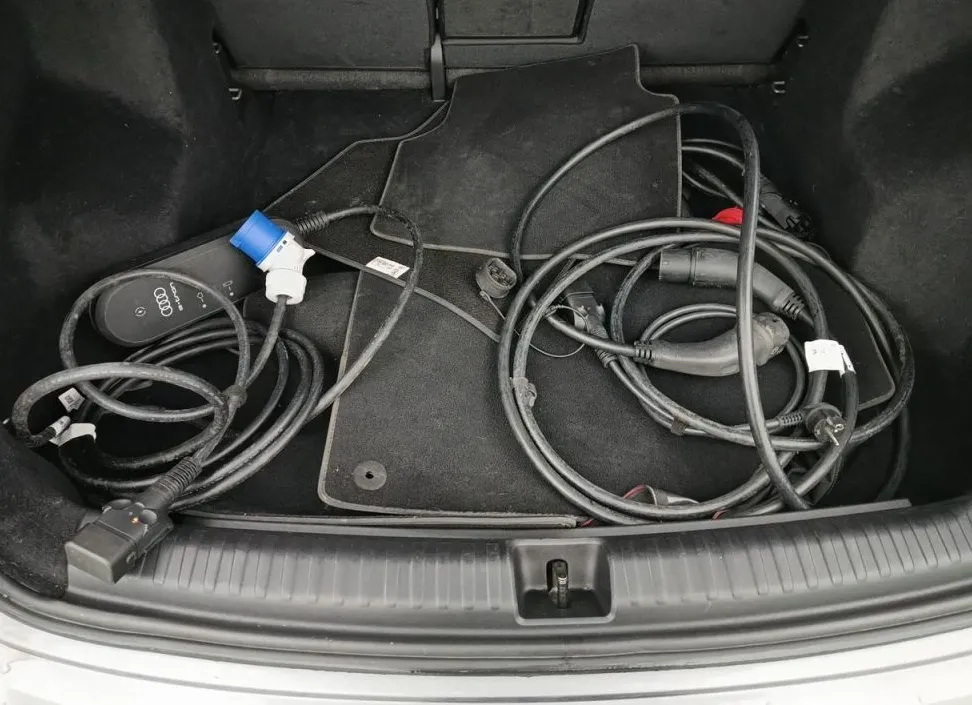 Zunanja slika - Audi Q4 - e-tron  E-TRON 40 82kWh.S line.LUKSENBURG.ACC.KAMER.LED - 12