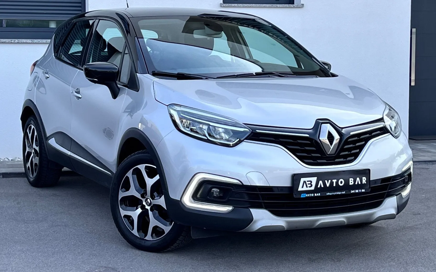 Zunanja slika - Renault Captur - TCe+1.LAST+SLO+LED+NAVI+ALU+KEMERA - 3