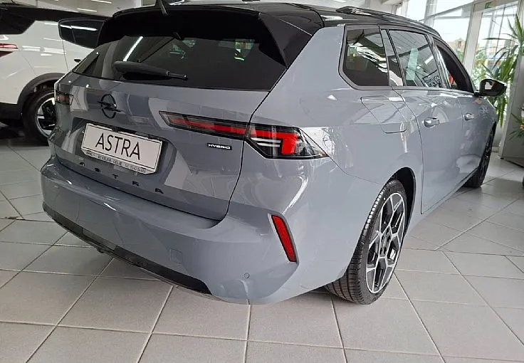 Zunanja slika - Opel Astra - Sports Tourer 1.2 Turbo Ultimate Avt. - 2