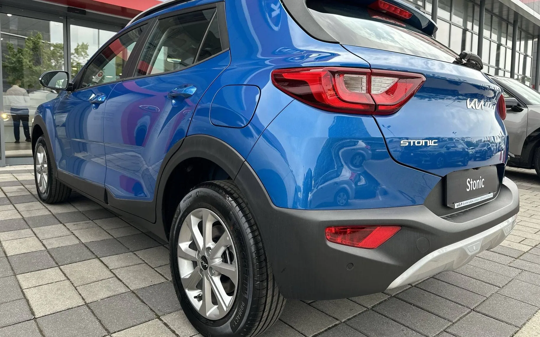 Notranja slika - KIA Stonic - 1.2 DPI  LX Urban + AKCIJA ZA VSE KIA MODELE... - 7