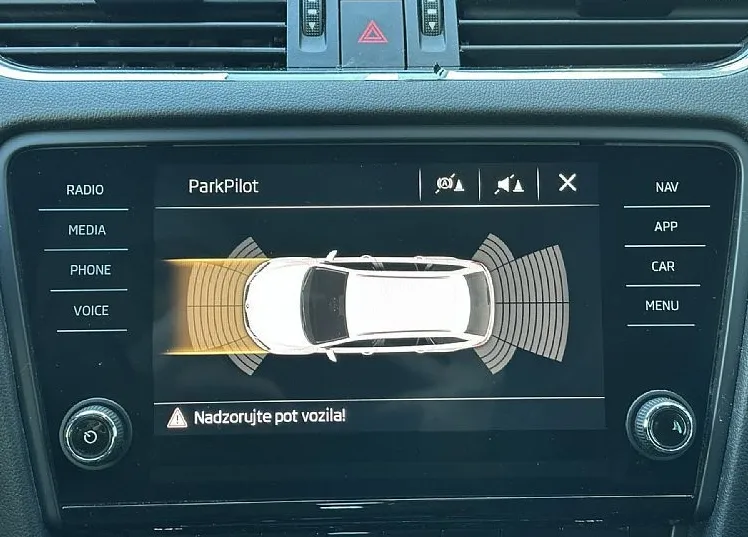 Zunanja slika - Škoda Octavia - Ambition 1.6 TDI - 11