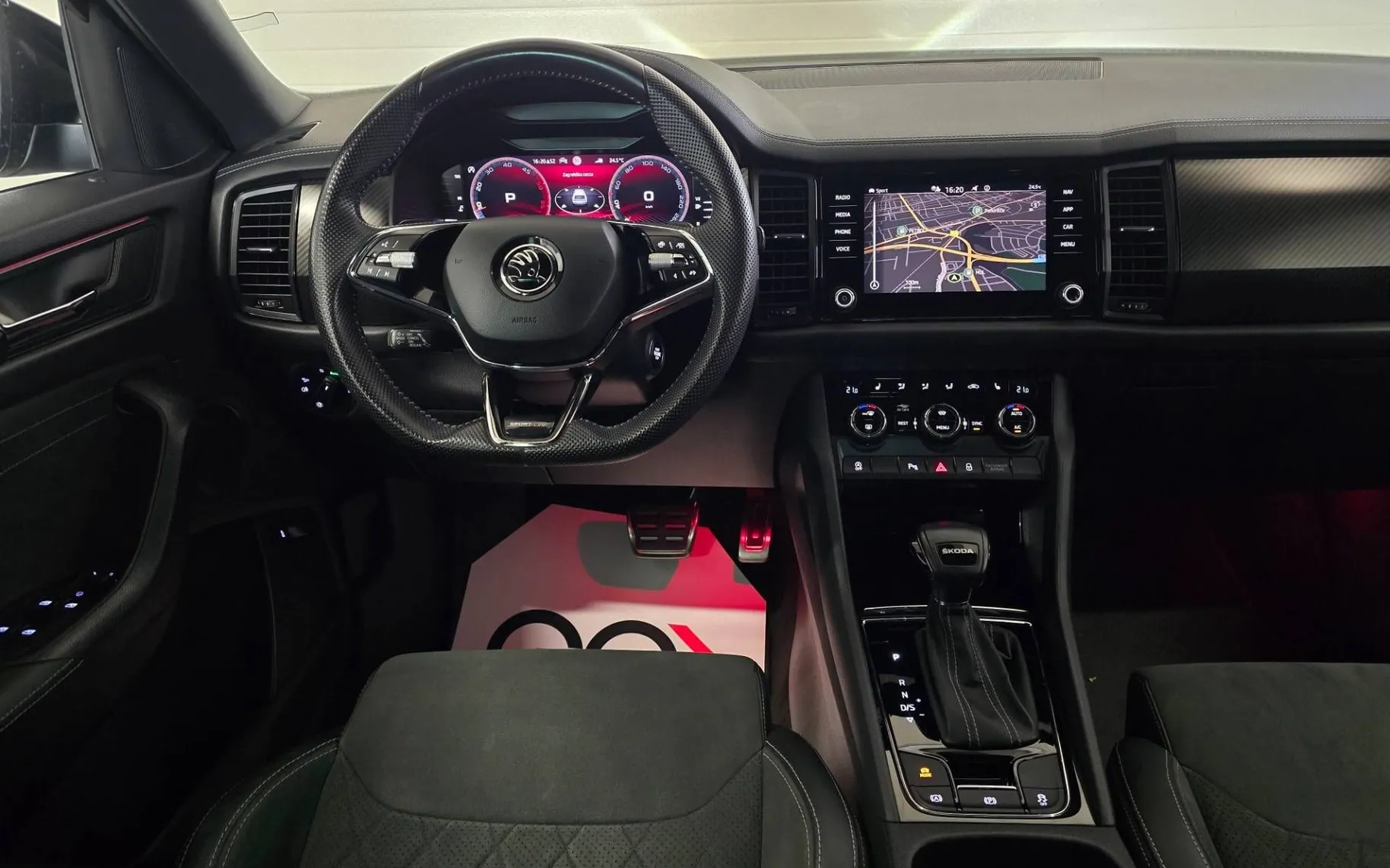 Notranja slika - Škoda Kodiaq - 2.0 TDI Sportline DSG- Matrix.virtual.kamera.ALU19 - 11