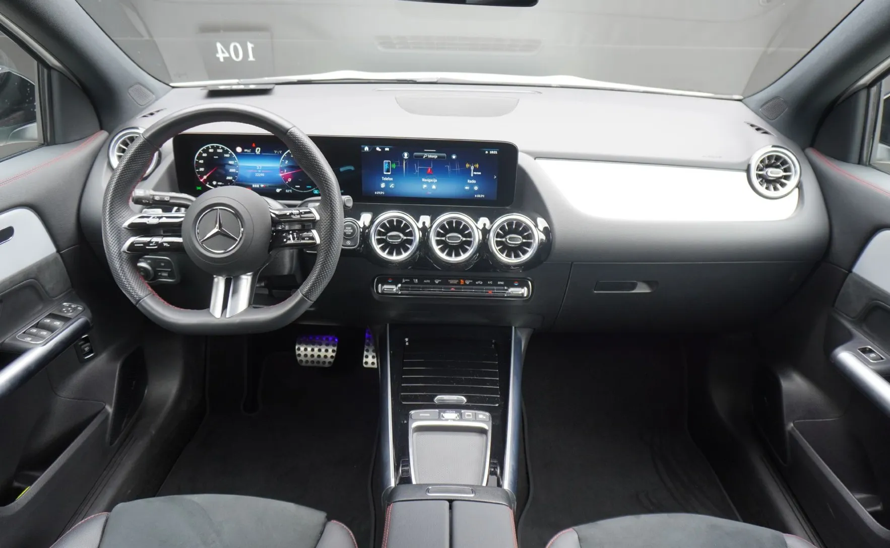 Zunanja slika - Mercedes-Benz GLA-Razred - GLA 200 AMG LINE - 7