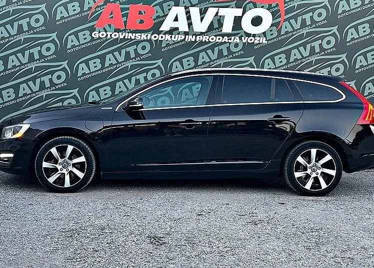 Zunanja slika - Volvo V60 - 2.4TD AWD TwinEngine Plug-in HYBRID+MAX OPREMA+4X4 - 8