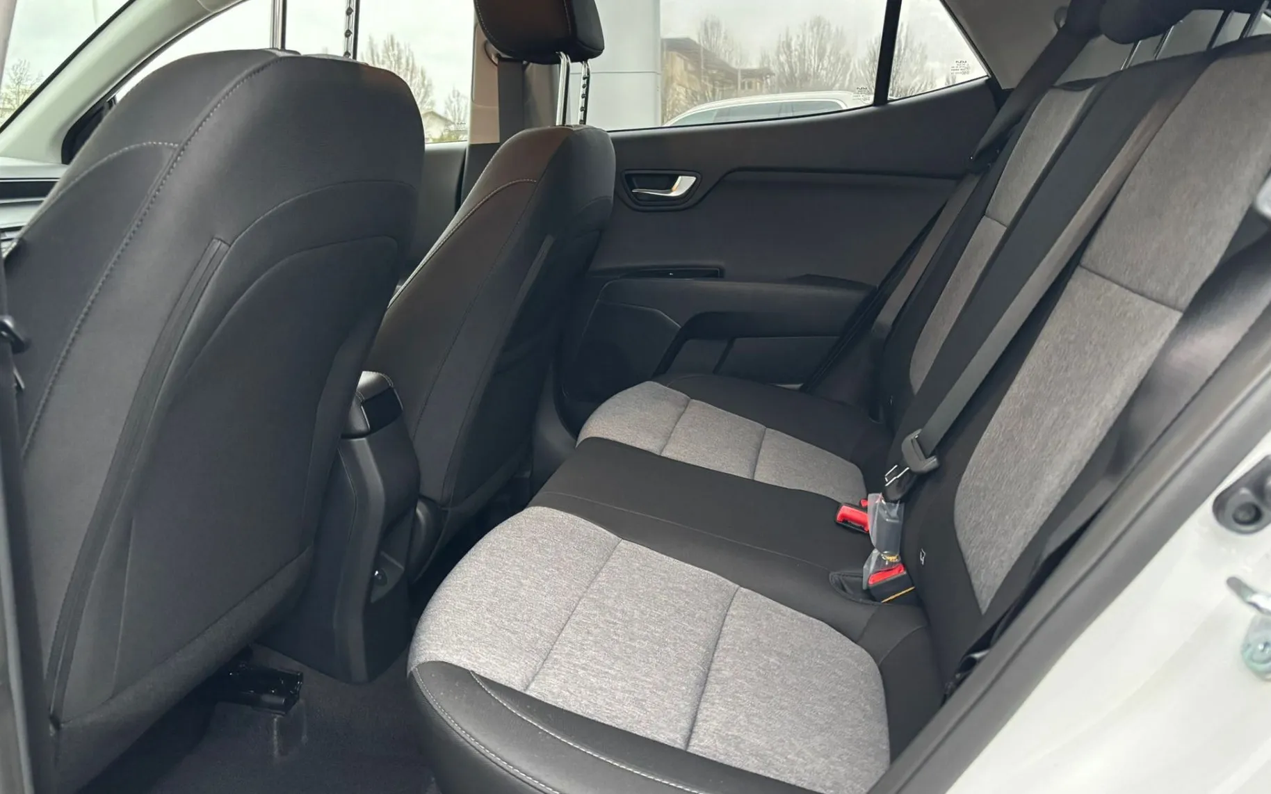 Zunanja slika - KIA Stonic - 1.0 T-GDi  EX Pulse M T - 8