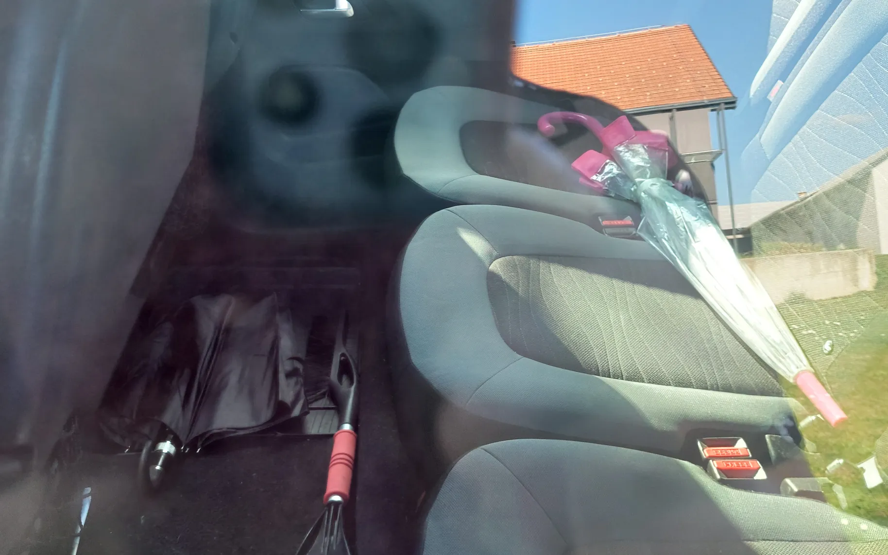 Notranja slika - Citroën C4 - Picasso 1,6 e-HDi Exclusive ETG - 5