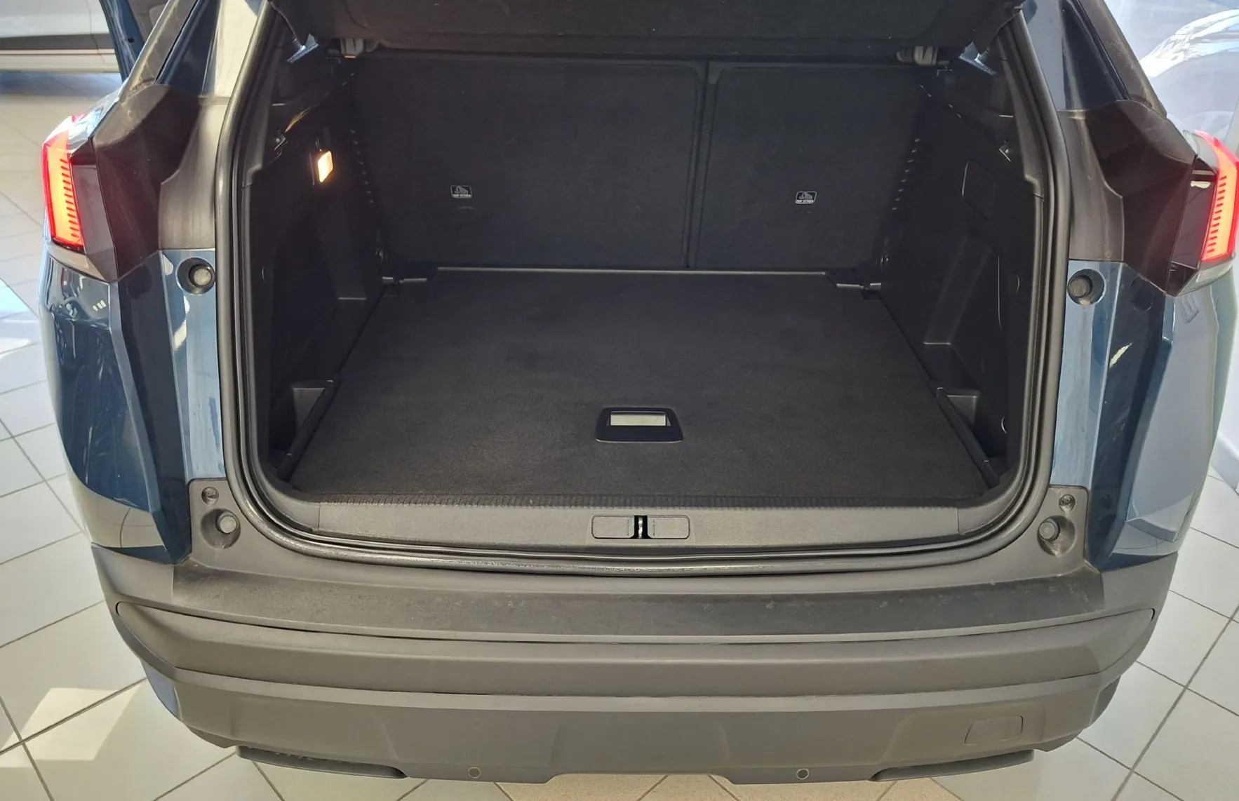 Zunanja slika - Peugeot 3008 - 1.2 PureTech 130 EAT8 Active Pack-FULL LED-NAVI- - 16