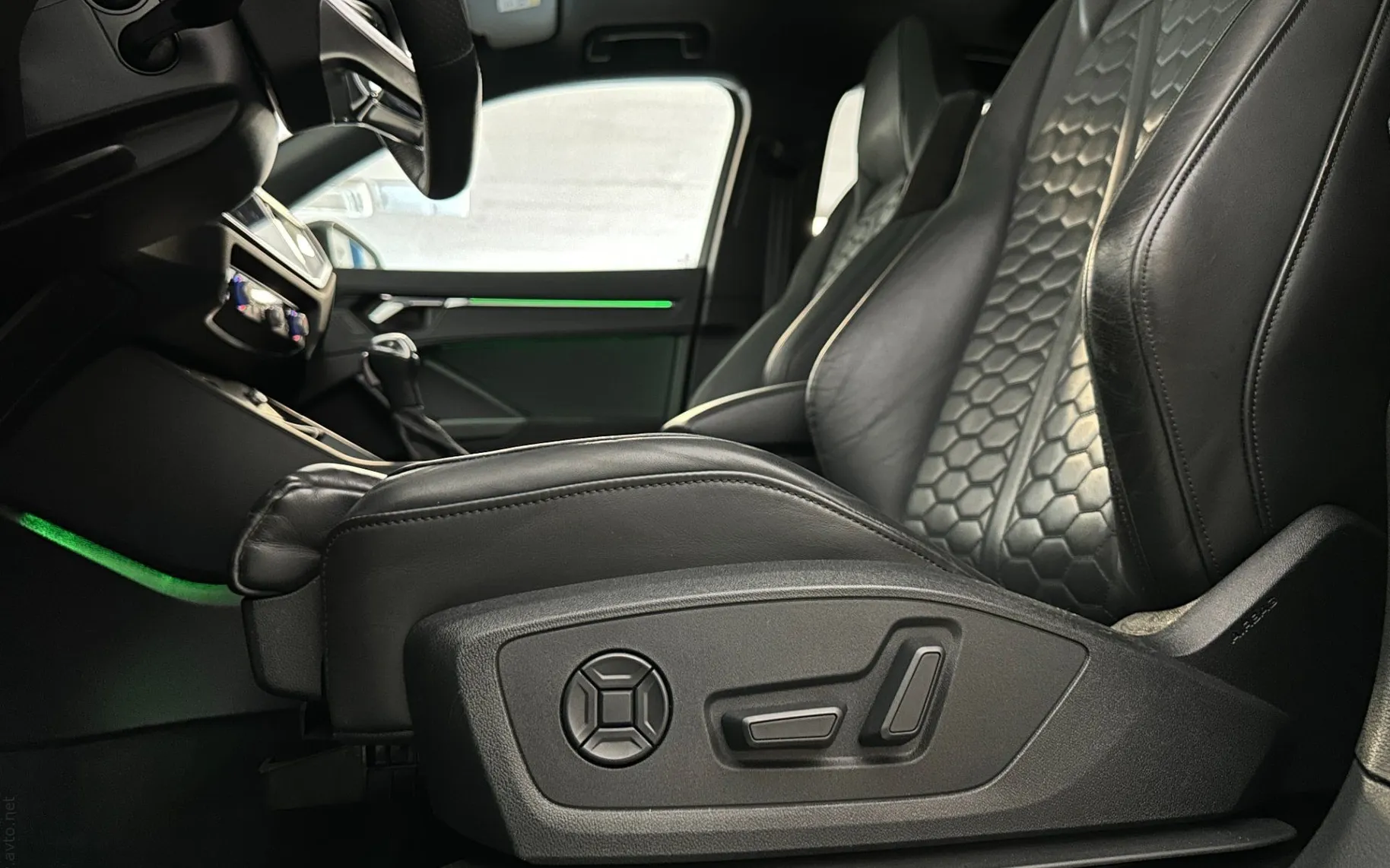 Notranja slika - Audi RS Q3 Sportback - 2.5 TFSI |Quattro|360K|ACC|Pano|BO|Memory|Gretje|. - 9