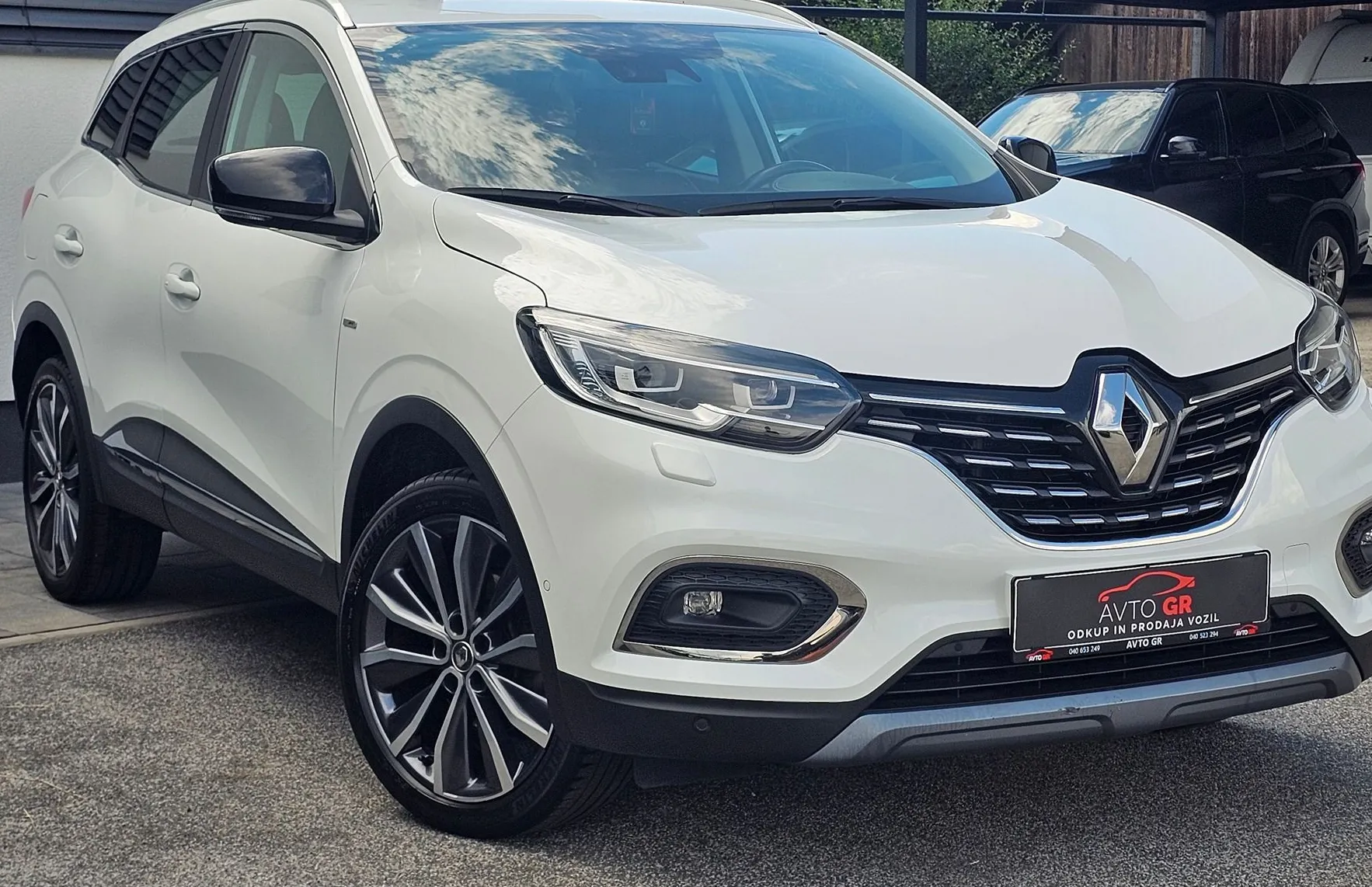Zunanja slika - Renault Kadjar - TCe 140 Limited- SLO-1. LAST.-Le 129.000km-Perla b - 7