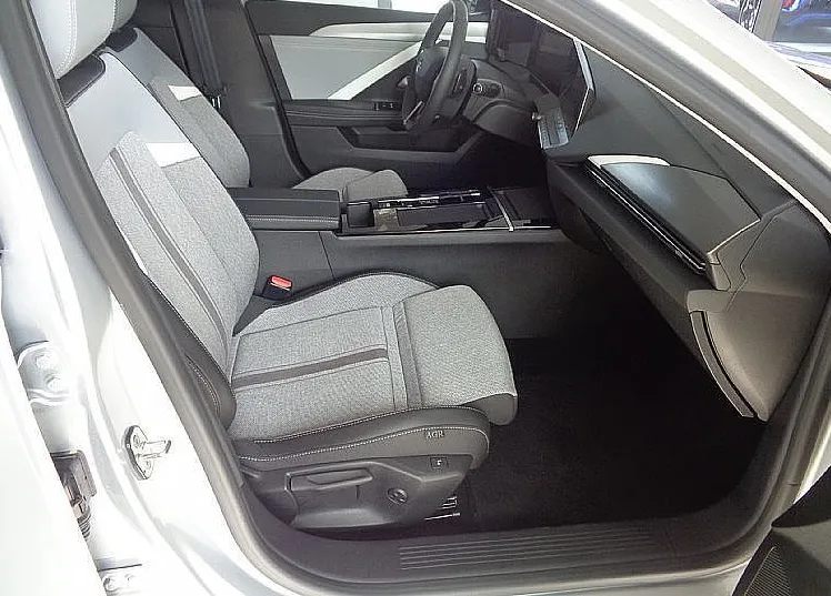 Zunanja slika - Opel Astra - 1.2 TURBO 130hp - AUTOMATIK - NA ZALOGI - 7