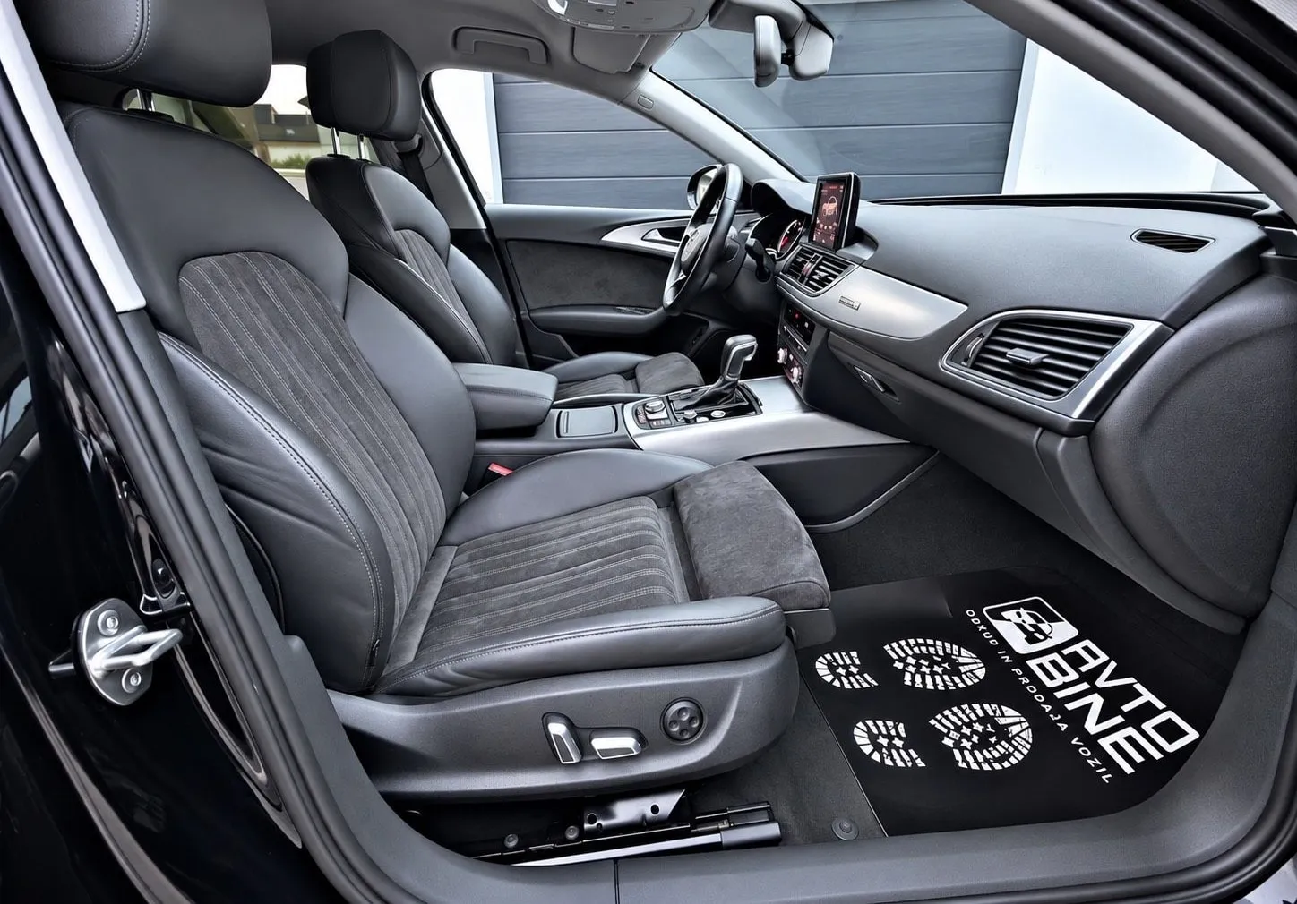 Notranja slika - Audi A6 - 3.0 TDI QUATTRO•LIMO•S TRONIC•NAVI•ACC•BI-XENON... - 9