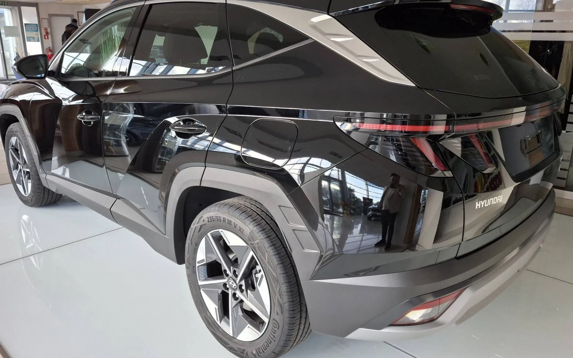 Zunanja slika - Hyundai Tucson - 1.6 T-GDI PHEV PREMIUM 4WD 18 PTG WINTER MSR - 4