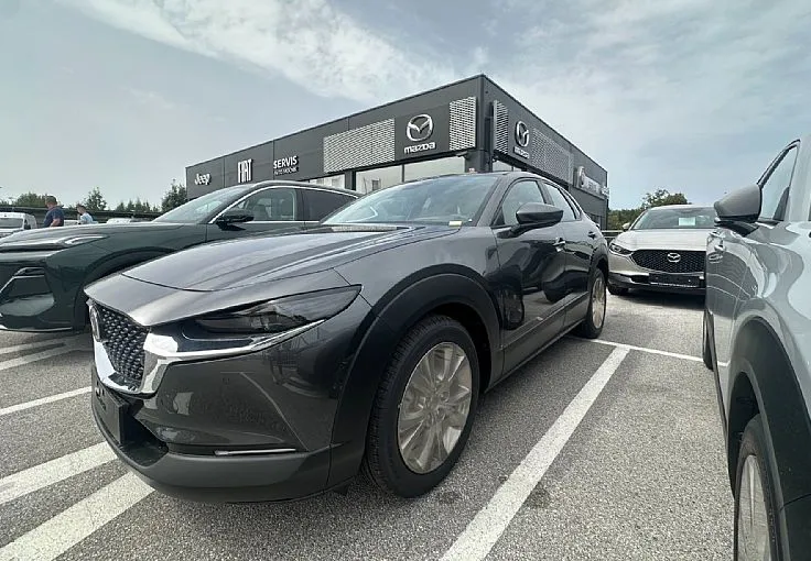 Zunanja slika - Mazda CX-30 - 2027 Centre-Line e-SKYACTIV G140 6MT FWD - 2