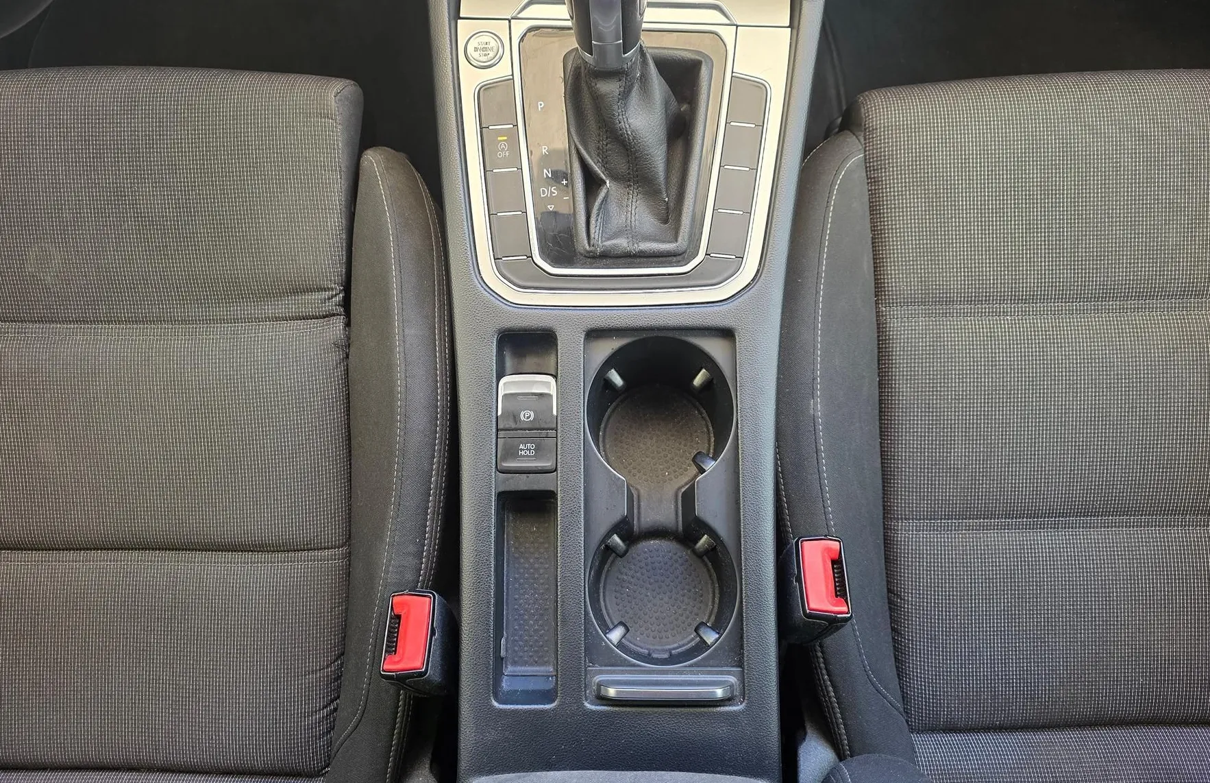 Zunanja slika - VW Passat - 1.6 TDI - DSG - KAMERA - TEMPOMAT - GL. SERVIS - 13