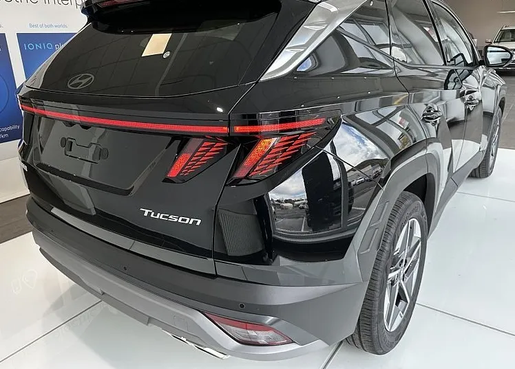 Zunanja slika - Hyundai Tucson - 1.6 T-GDI 150 MHEV STYLE +WINTER+LED+RADAR - 4