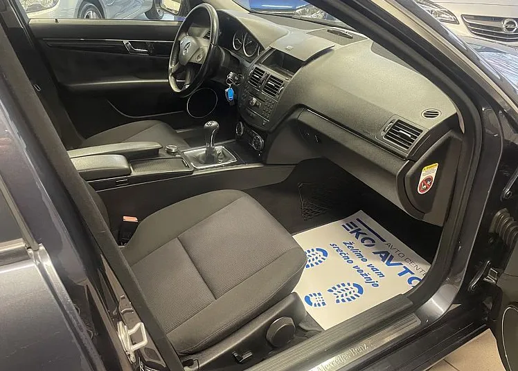 Zunanja slika - Mercedes-Benz C-Razred - C 220 CDI ELEGANCE - 9