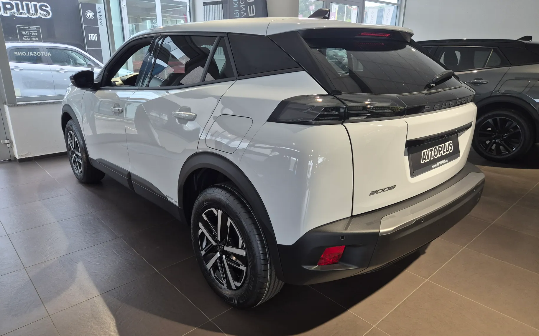 Zunanja slika - Peugeot 2008 - ACTIVE PACK PureTech 100 - 13