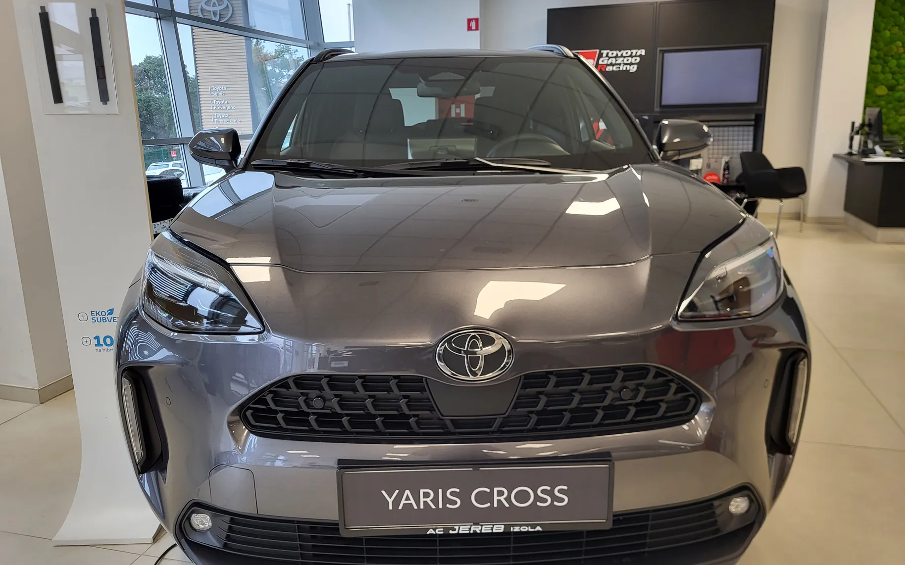 Zunanja slika - Toyota Yaris Cross - 1.5 HEV Sport Assist Convenience - 2