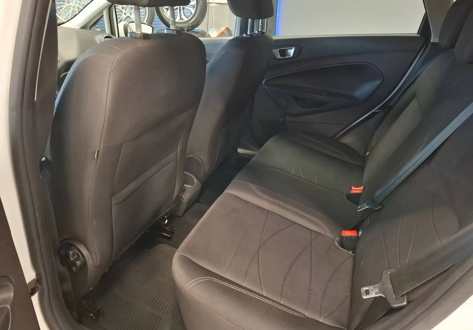 Notranja slika - Ford Fiesta - 1.25 Style FINANCIRANJE BREZ POLOGA 5 VRAT-KLIMA- - 10