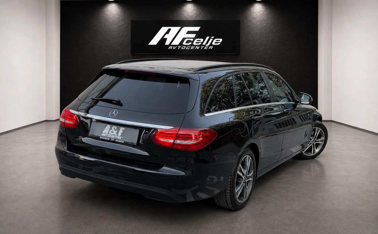 Zunanja slika - Mercedes-Benz C-Razred - 220CDI-AUT-SPORT-FUL LED-LIZING ZA TUJCE-ACC-NAV - 5