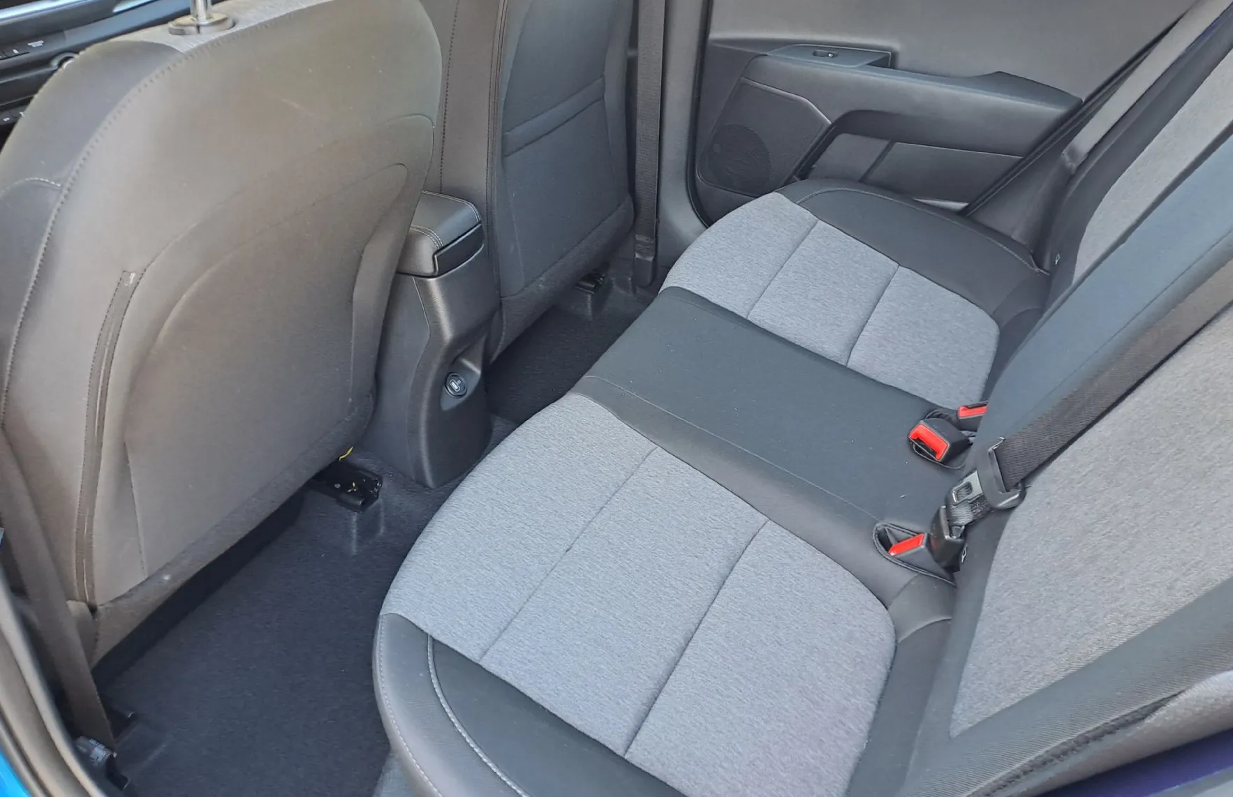 Zunanja slika - KIA Stonic - 1.2 DPI LX Urban+ ISG - 5