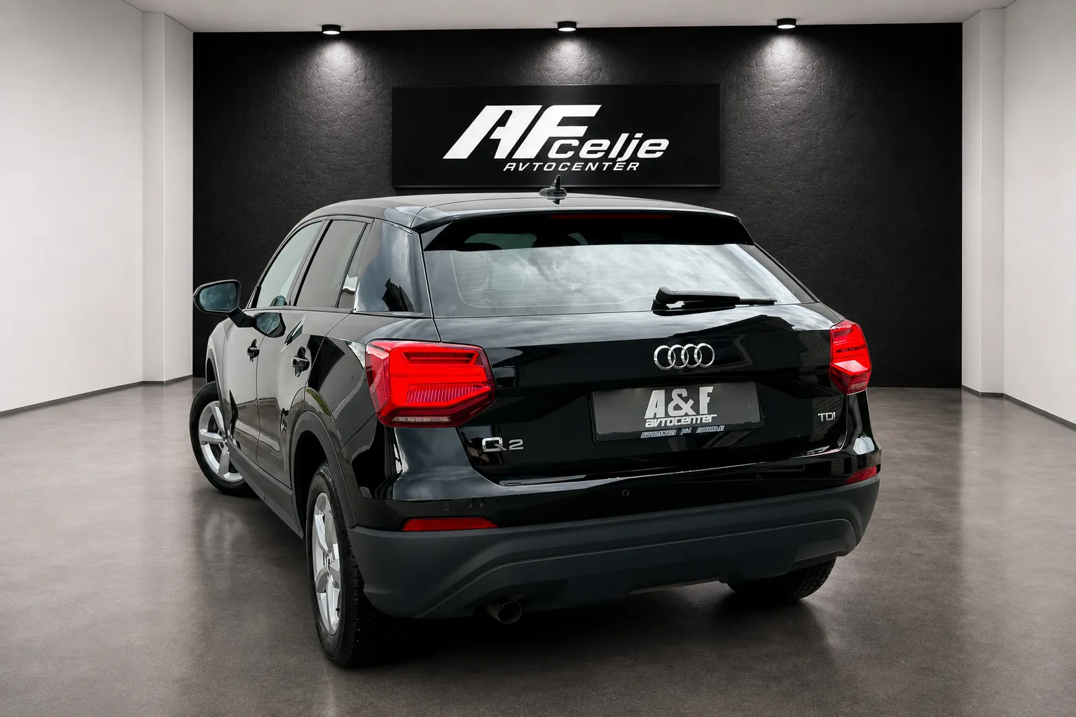 Notranja slika - Audi Q2 - 1.6 TDI-S TRONIC-XENON+LED-LIZING ZA TUJCE-NAVI-.. - 23