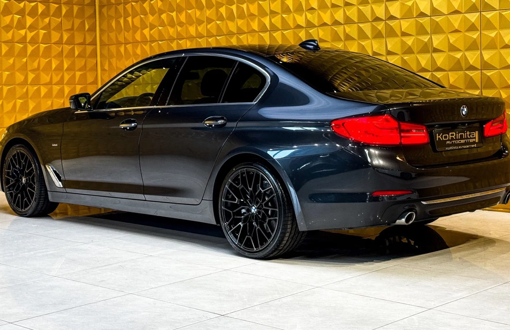 Zunanja slika - BMW Serija 5 - : 520d xDrive AUT.-LUXURY-LED-MEMORY-HEADUP - 7