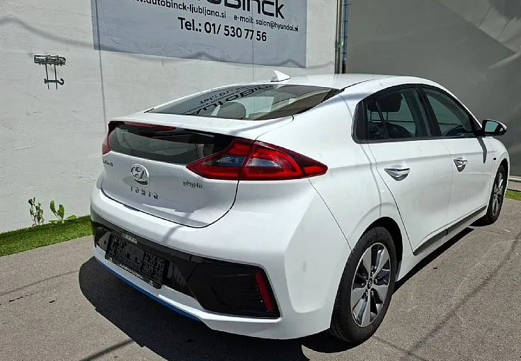 Zunanja slika - Hyundai Ioniq - 1.6 GDI Plug-In Hybrid Premium Safety Winter - 4