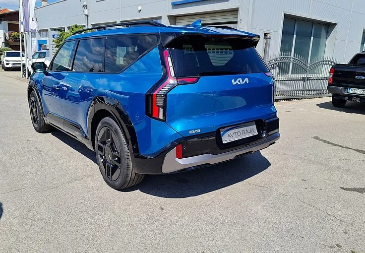 Zunanja slika - KIA EV9 - 99.8 kWh GT-Line Launch 141.5 kW  192KM - 7