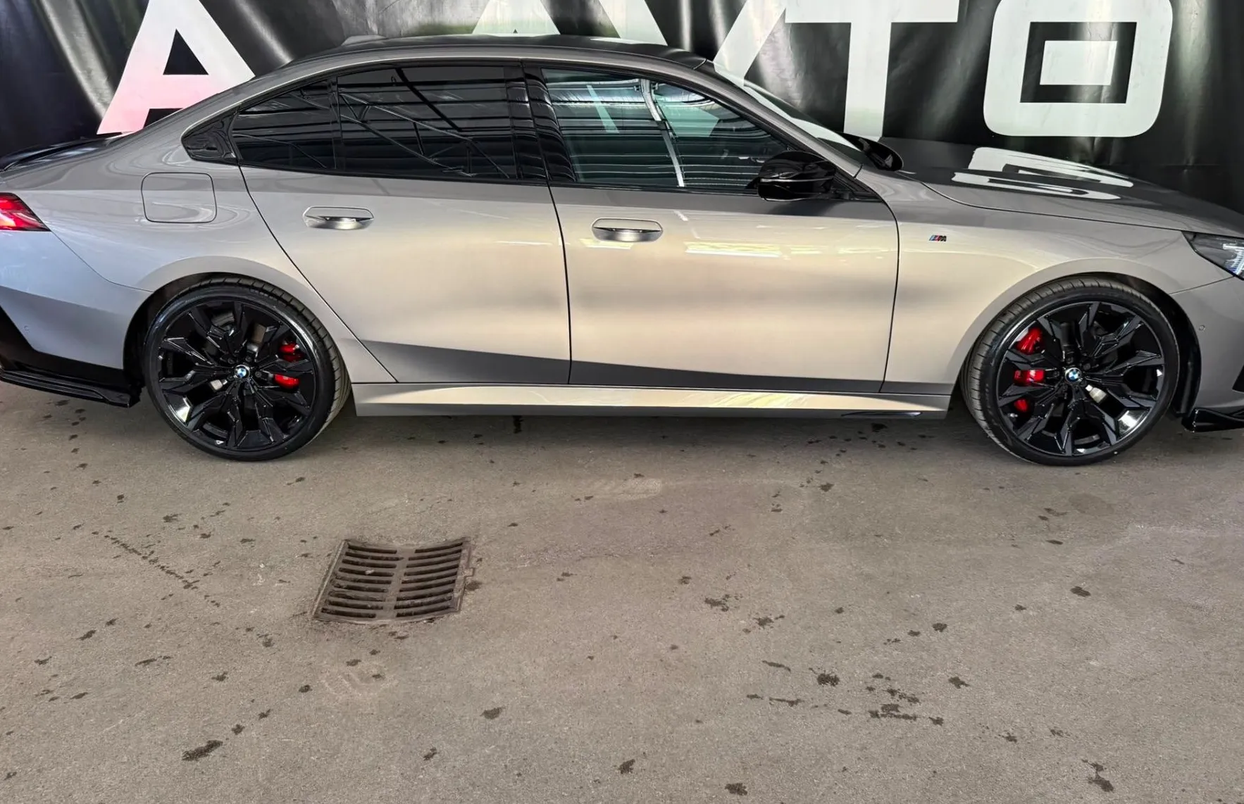 Zunanja slika - BMW Serija 5 - : 540d xDrive Avt. MSPORT Pro-ICONIC-21COL-KAMERA... - 4