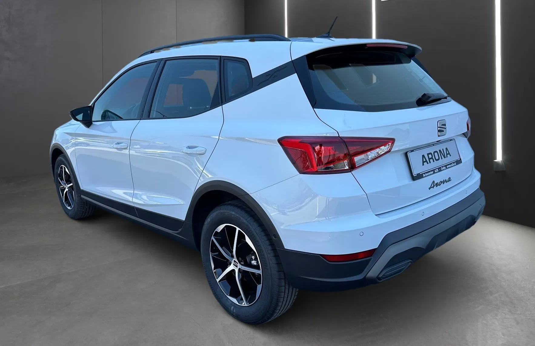 Zunanja slika - Seat Arona - 1.0 Eco TSI Style - 4