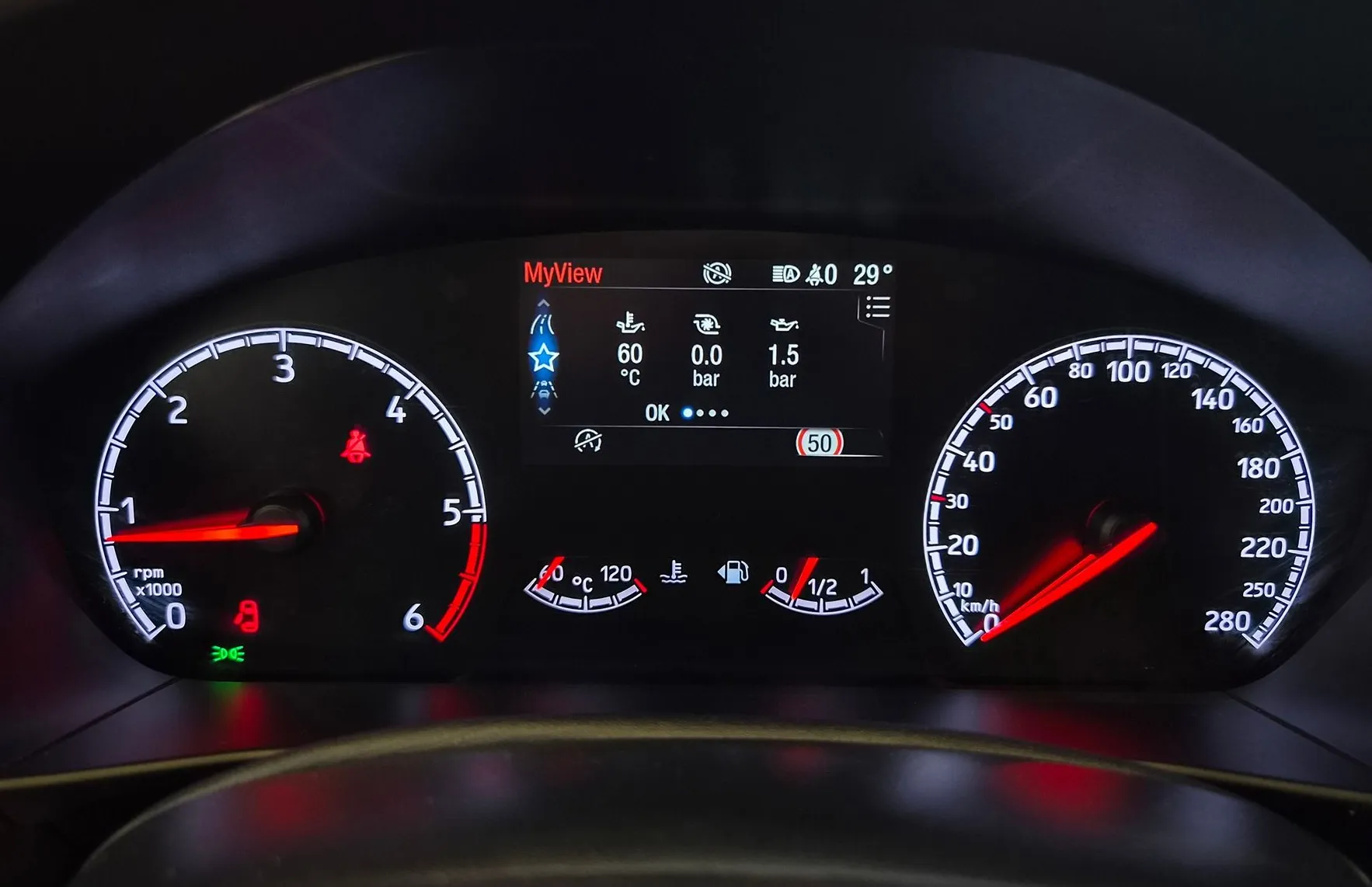 Zunanja slika - Ford Focus - 2.0 EcoBlue ST HUD|RECARO|HIFI|KEYLESS|WEB|KAM|ACC - 14