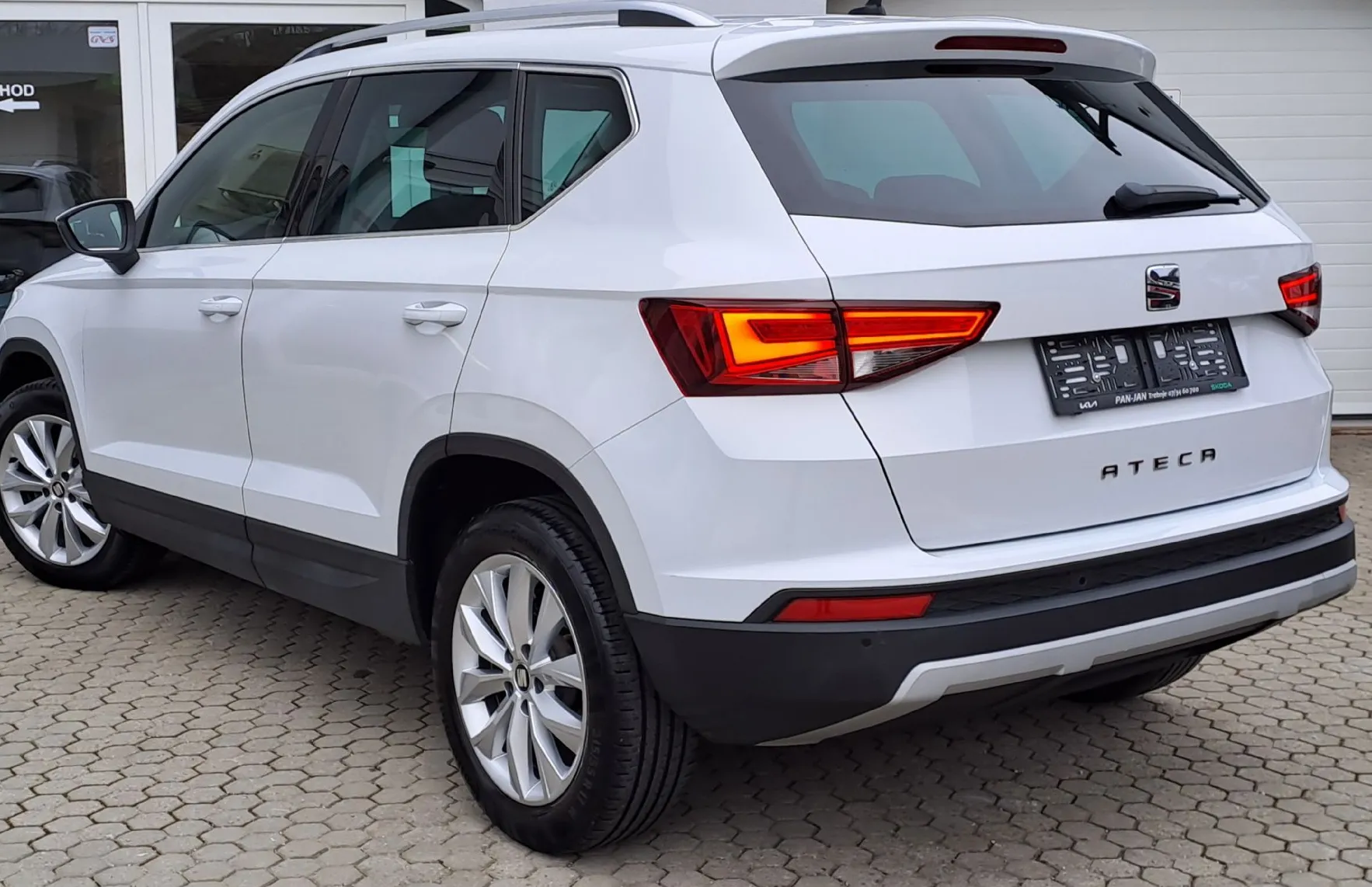 Zunanja slika - Seat Ateca - 1.5 TSI 110 KW STYLE DSG - 3