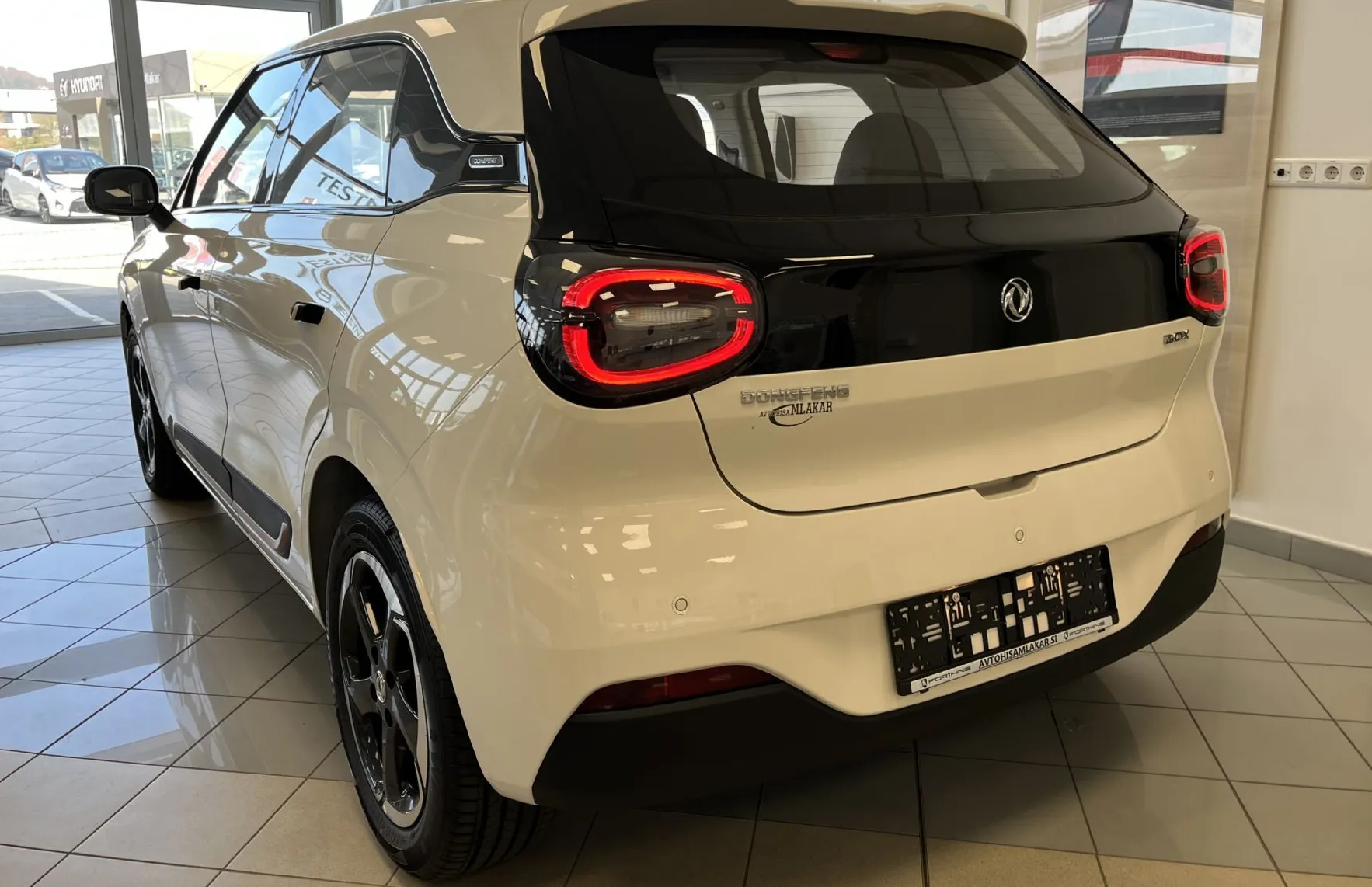 Zunanja slika - Dongfeng Box - 100 ELEKTRO POGON - NA ZALOGI - - 4