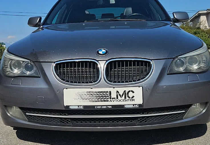 Zunanja slika - BMW Serija 5 - Touring: 520d 177ks °PANORAMA° °XENON° °17-COL° - 2
