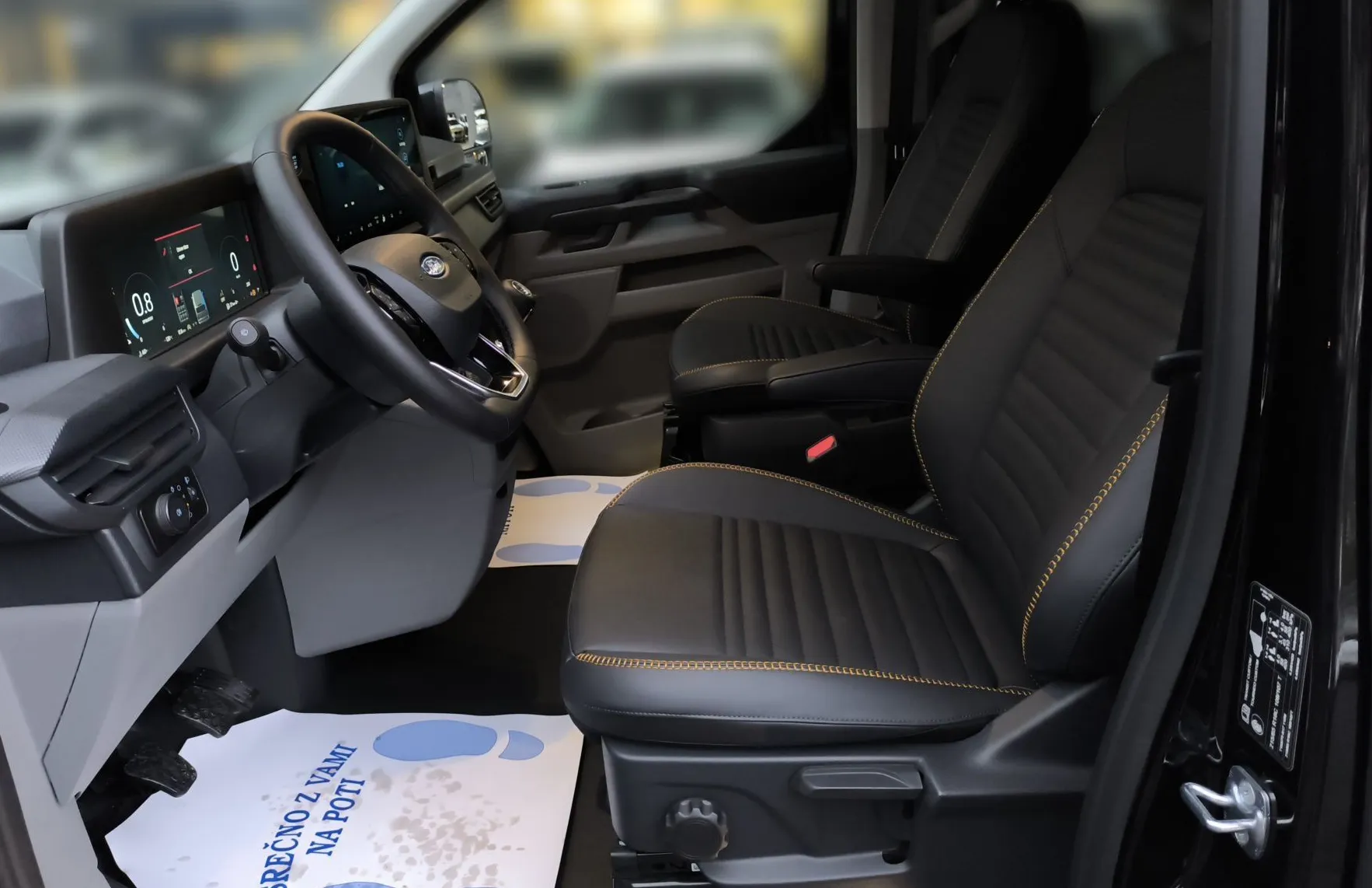 Zunanja slika - Ford E-Transit Custom - Transit Custom KOMBI TRAIL 2.0 TDCi 150 KM M6 L2H1-8.SED.- ZALOGA - 10