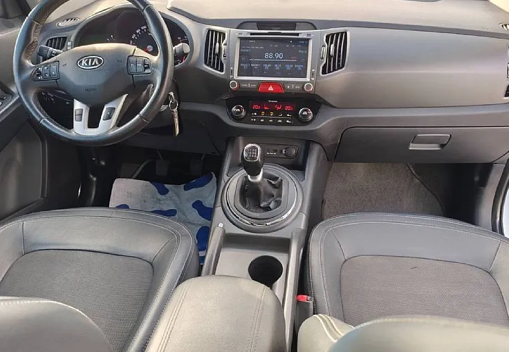 Zunanja slika - KIA Sportage - 2WD 1.7 CRDi Limited ZELO LEP - 9