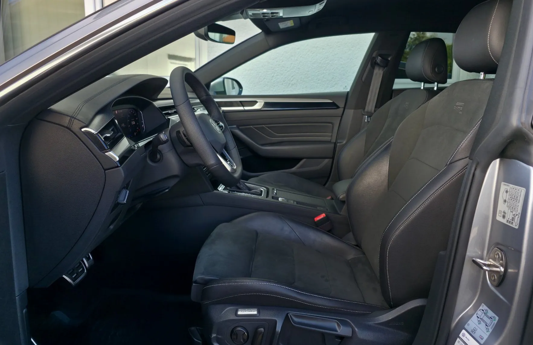Zunanja slika - Volkswagen Arteon - 2.0TDI DSG R-Line IQ.MATRIX•ACC•GRETJE•KEYLESS•18C - 6
