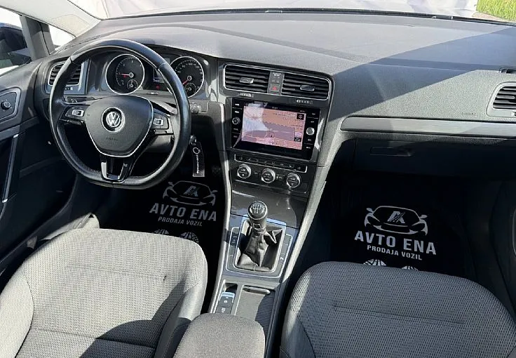Zunanja slika - VW Golf - Variant 1.6 TDI - LED - NAVI - VELIK EKRAN - ALU15 - PDC2x - 11