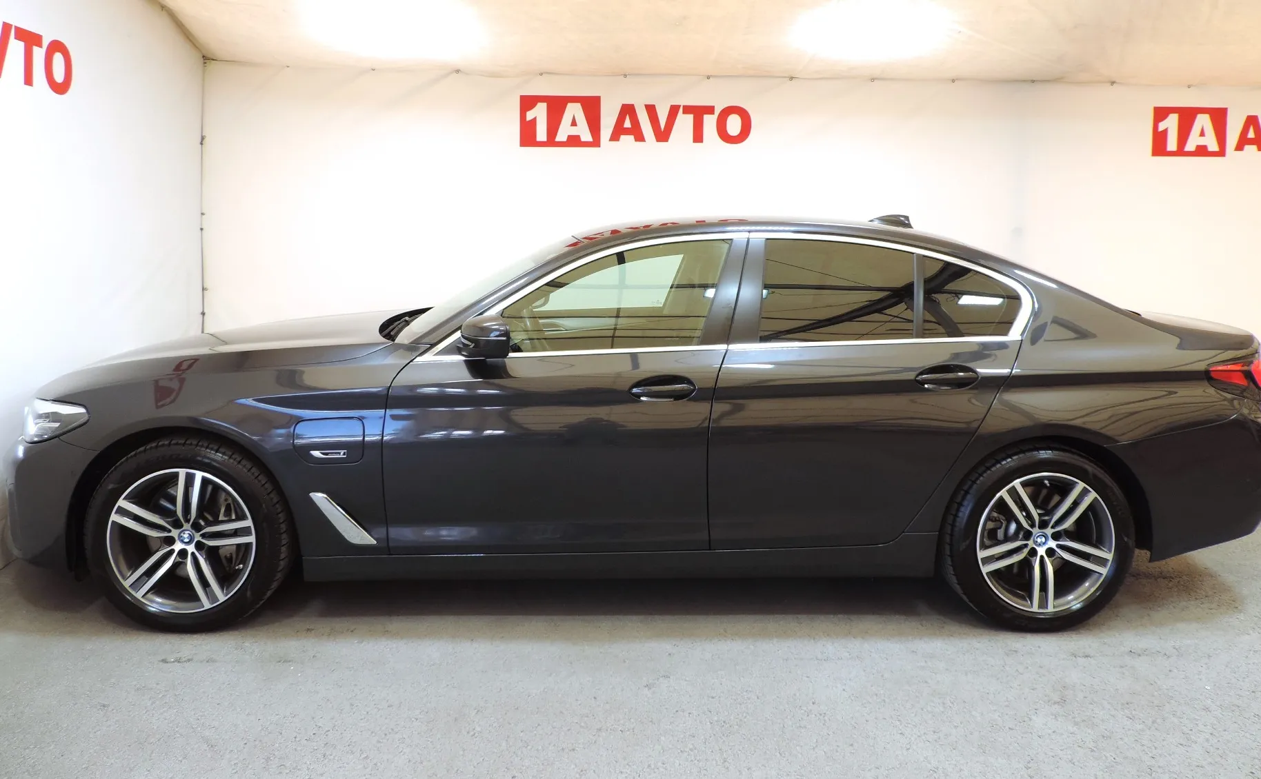 Zunanja slika - BMW 5 Series ActiveHybrid - serija 5: 545e xDrive Avt. PRIKLJUČNI HYBRID - 8