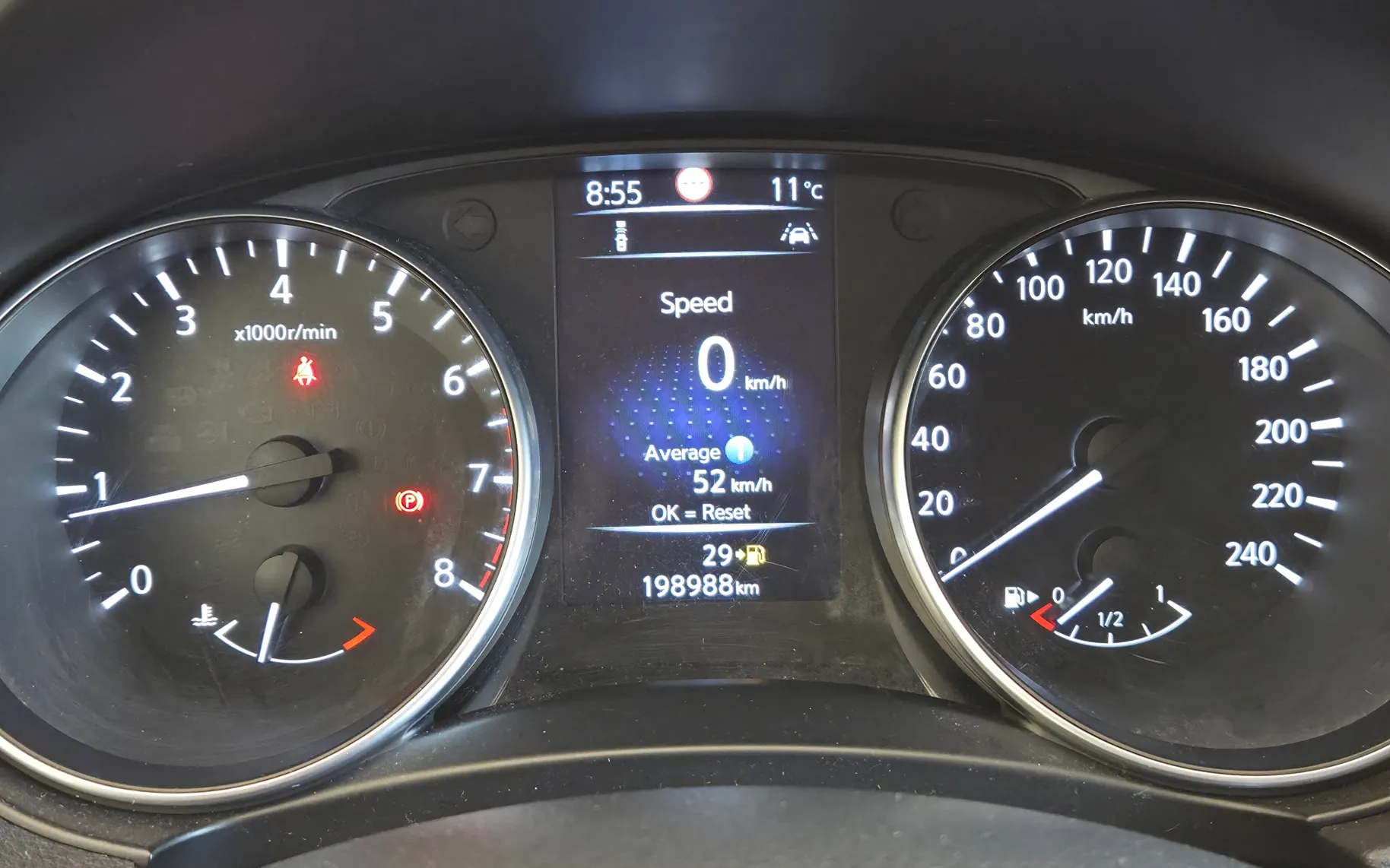 Zunanja slika - Nissan Qashqai - 1.2 DIG-T KAMERA 360 LANE ASSIST VSA ZGODOVINA LED - 7